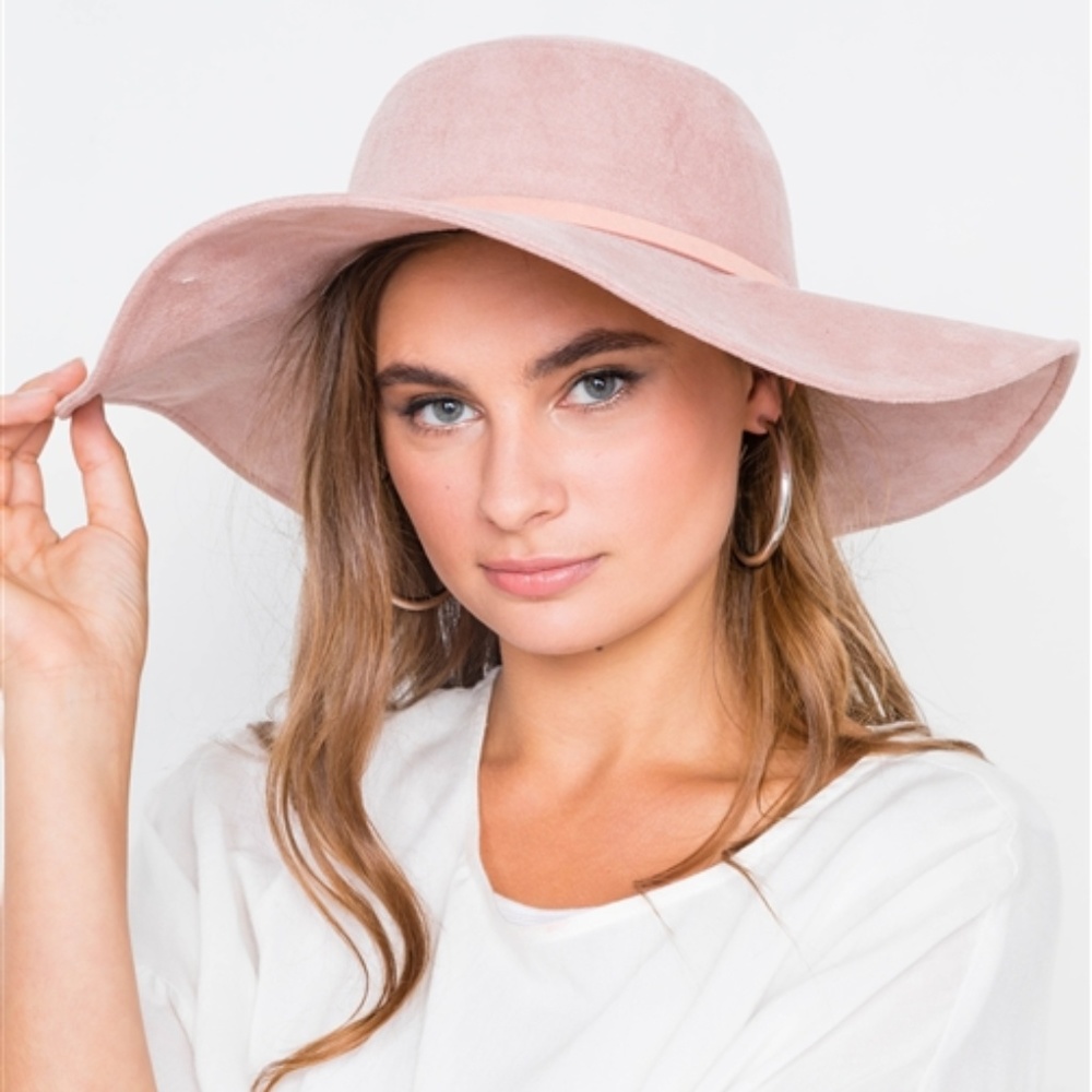 PINK FLOPPY BOW-TIE POM POM HAT - Picture 1 of 6